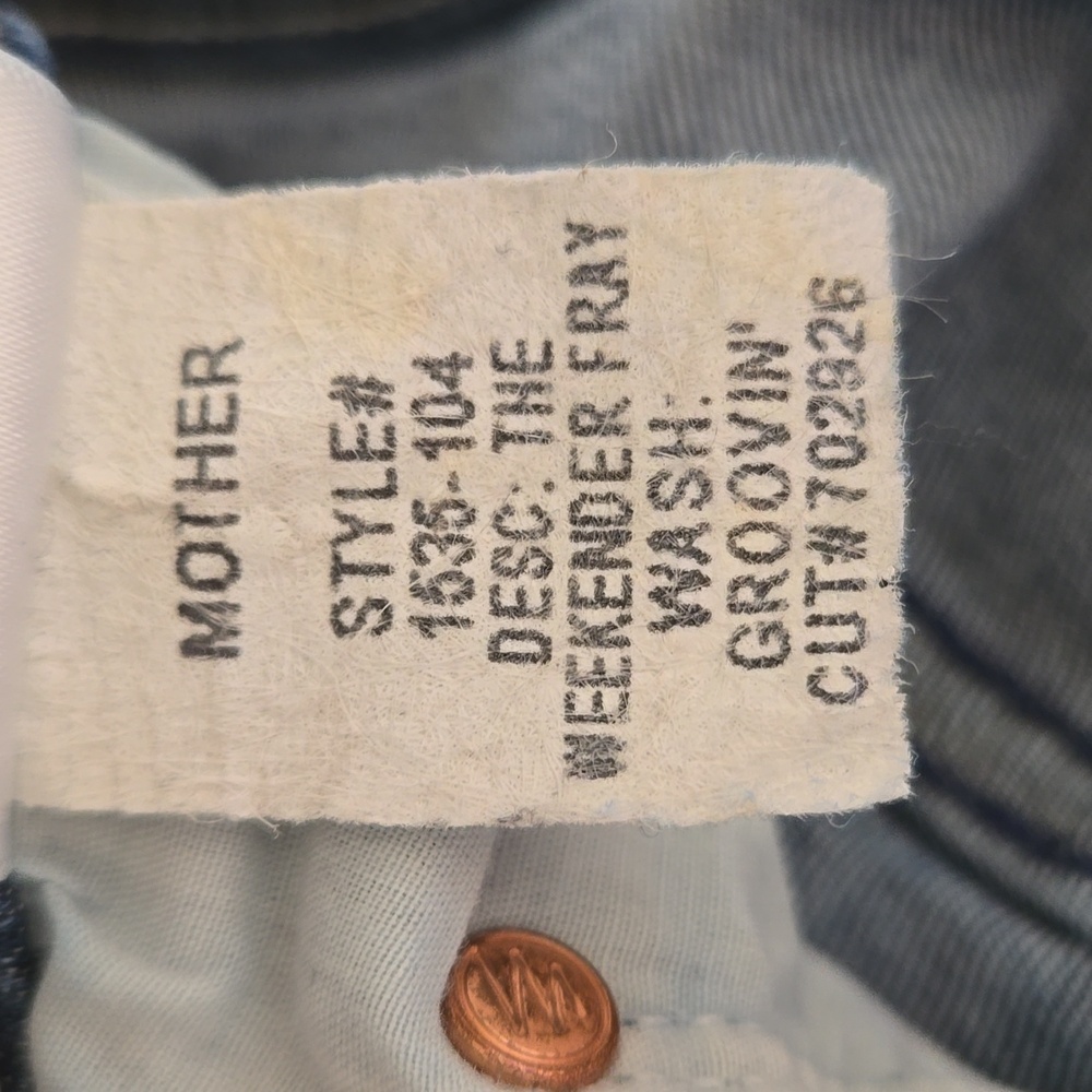 MOTHER The Weekender Fray Jeans Groovin 26 - Picture 5 of 16